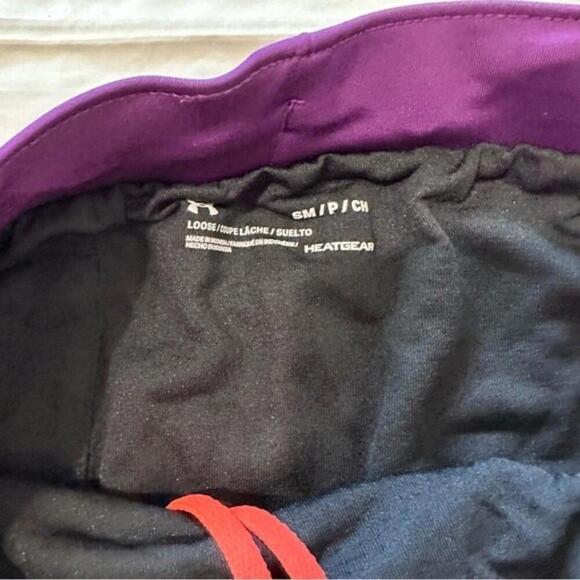 Under Armour Athletic Shorts - Picture 2 of 4